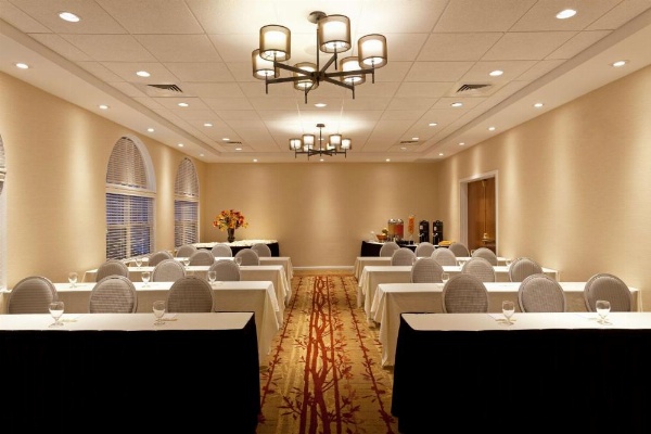 DoubleTree by Hilton Cape Cod - Hyannis image 28